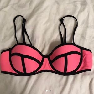 triangl bikini